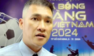 Lê Công Vinh chưa thấy ai xứng đáng giành Quả Bóng Vàng Việt Nam Lê Công Vinh chưa thấy ai xứng đáng giành Quả Bóng Vàng Việt Nam