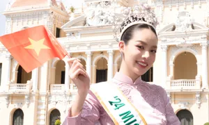 Fan đón Thanh Thủy về nước sau đăng quang Miss International