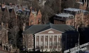 Harvard kiện chính quyền Trump vì lệnh cấm tuyển sinh viên quốc tế Harvard kiện chính quyền Trump vì lệnh cấm tuyển sinh viên quốc tế