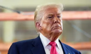 Ông Trump không cân nhắc ân xá cho đồng phạm của tỷ phú ấu dâm