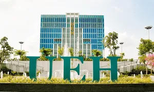 13 đại học đạt doanh thu nghìn tỷ đồng