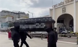 Nhóm khiêng quan tài trước chợ Bến Thành bị truy tố